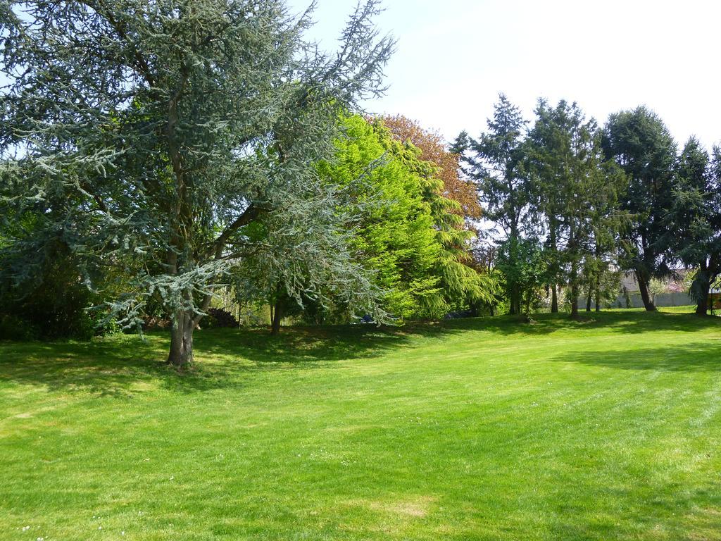 Etape Zen Illiers-Combray Exterior foto