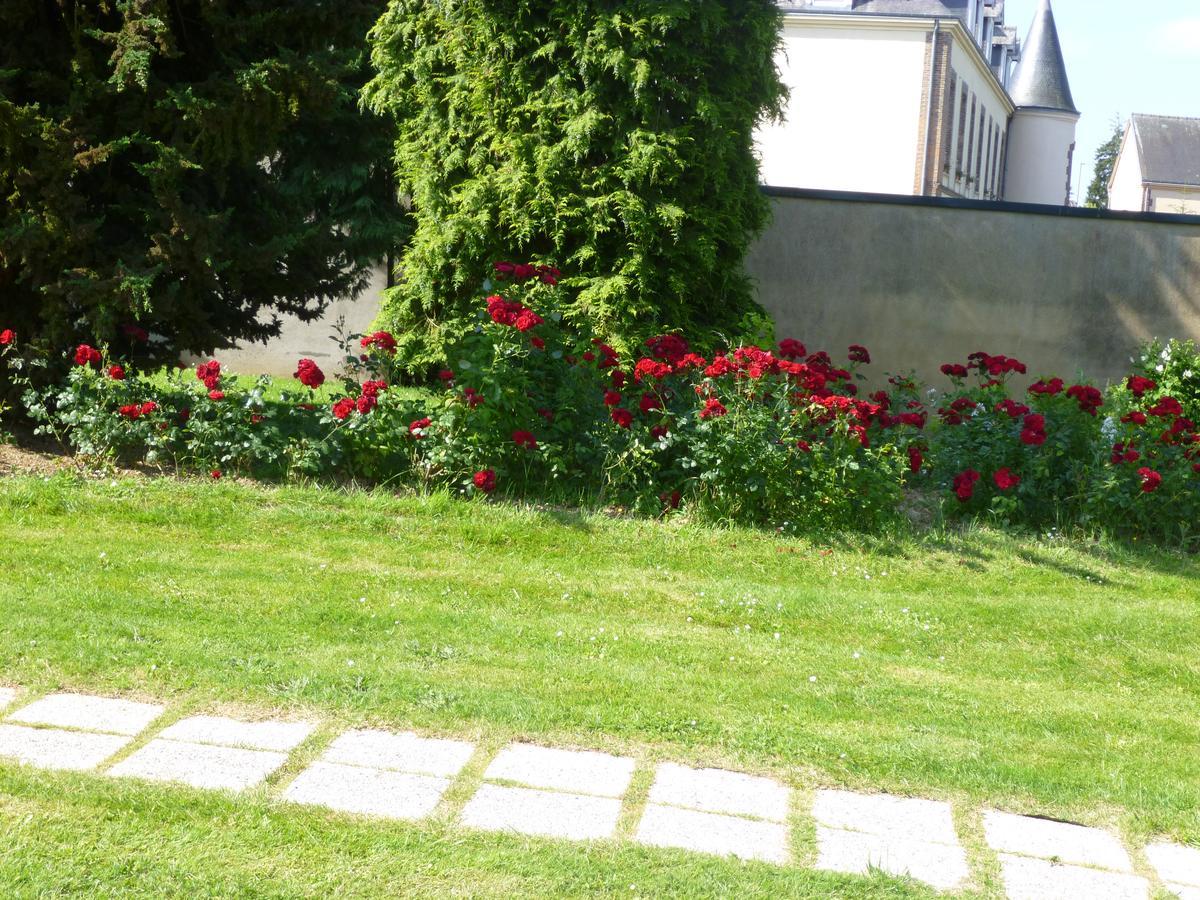Etape Zen Illiers-Combray Exterior foto